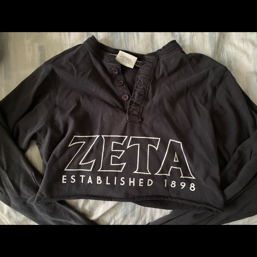 ZTA cropped Henley
